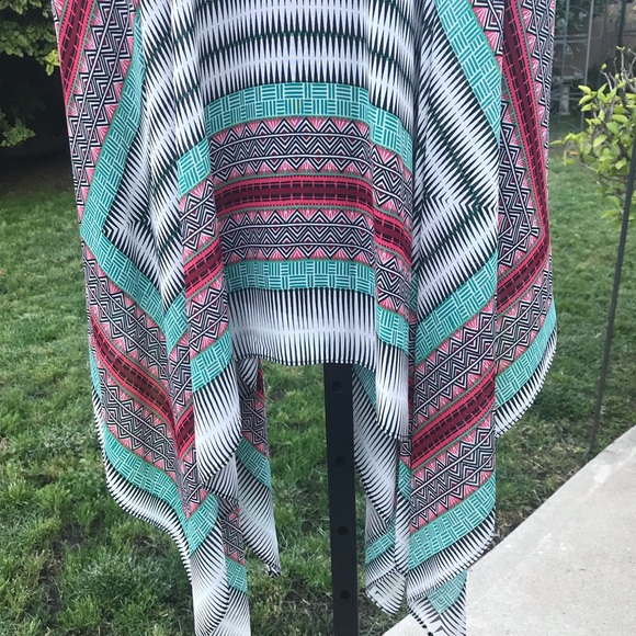 Robbie Bee Geometrical Print Dress - Picture 4 of 6